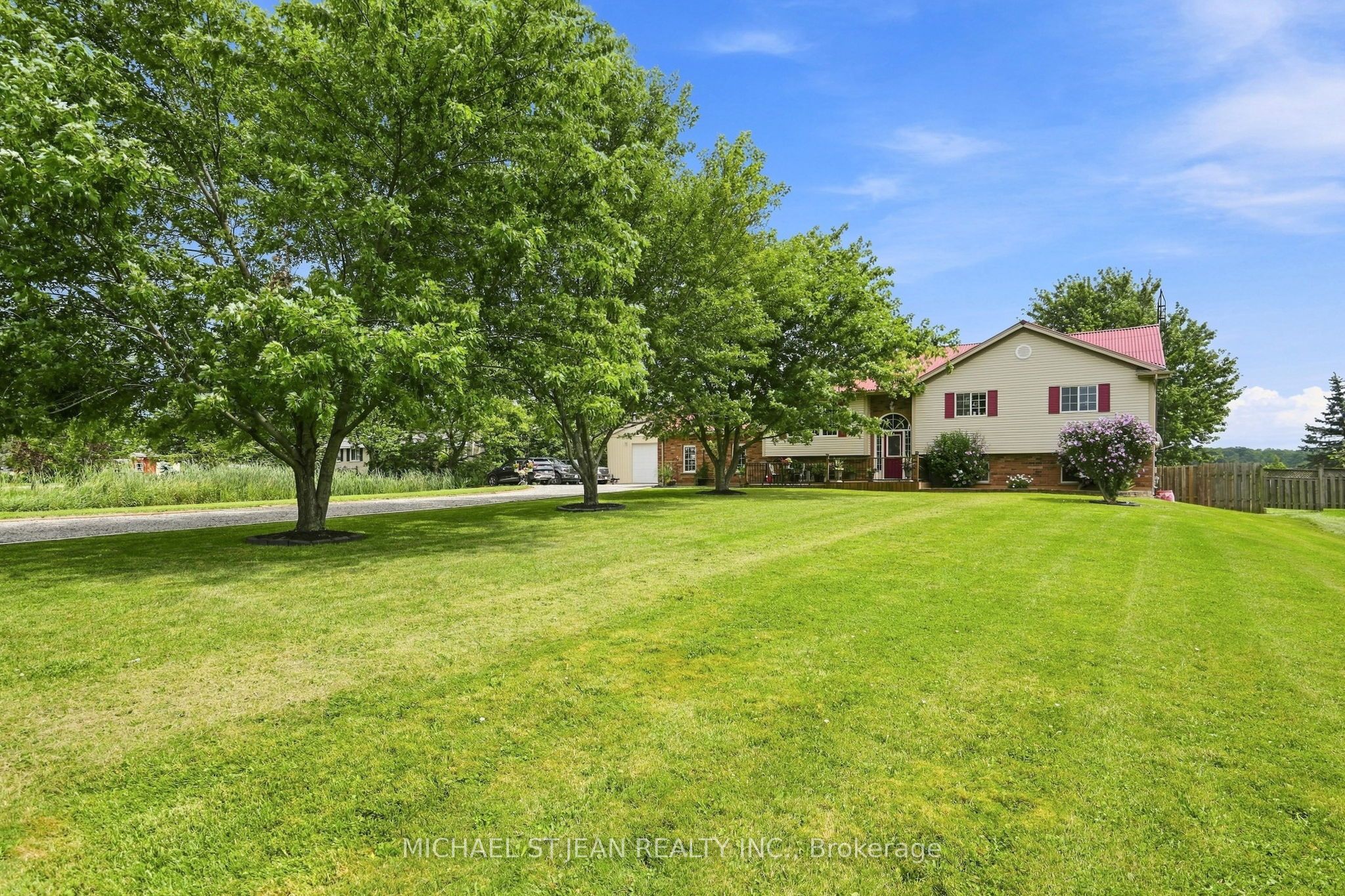 3557 Grimsby Road