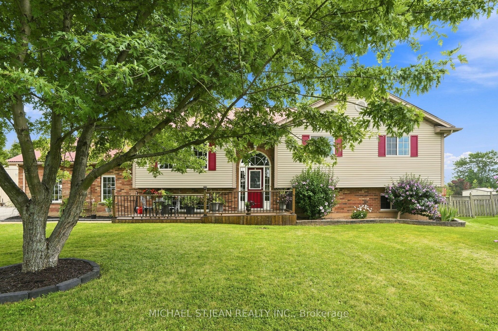 3557 Grimsby Road