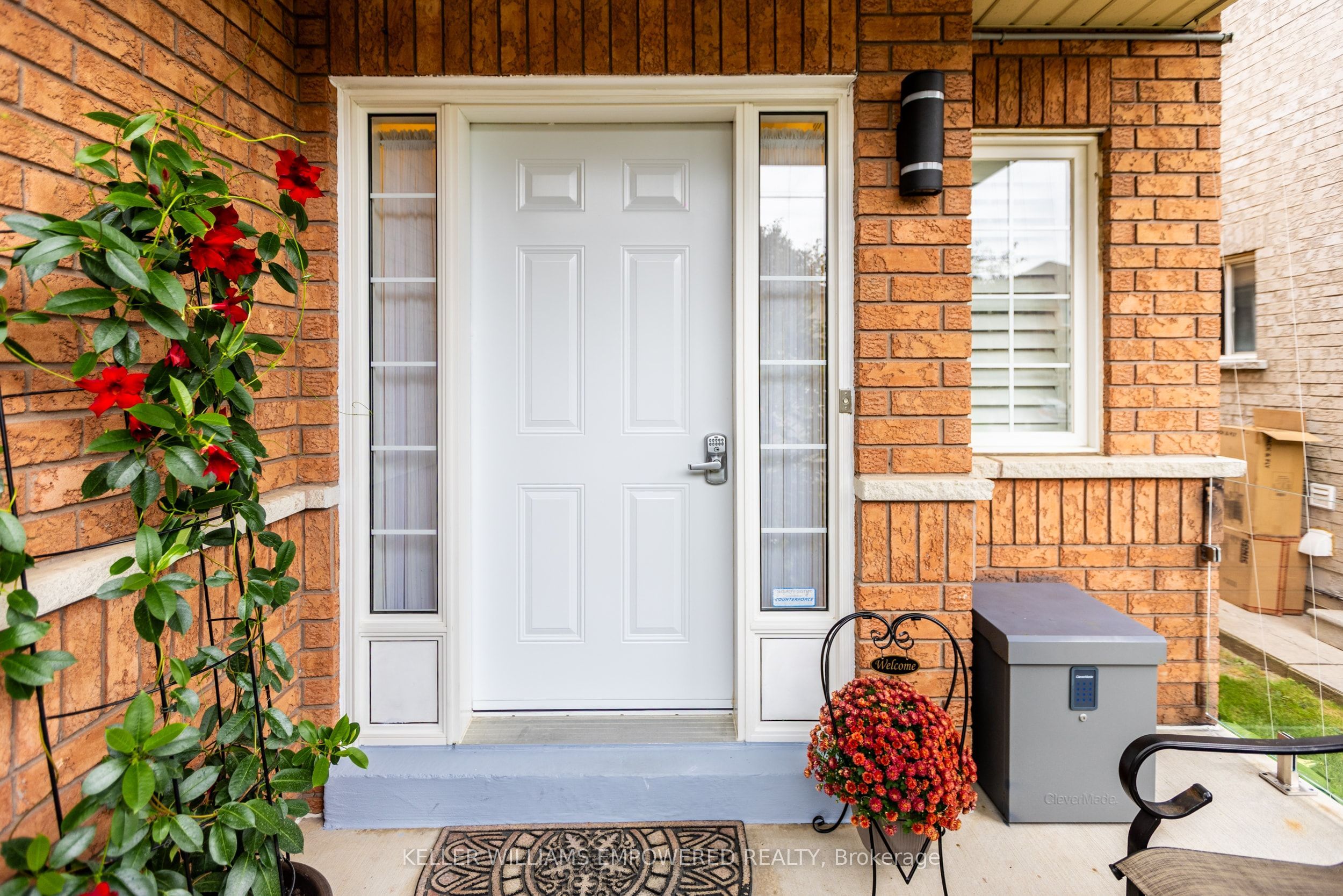 134 Queen Isabella Crescent
