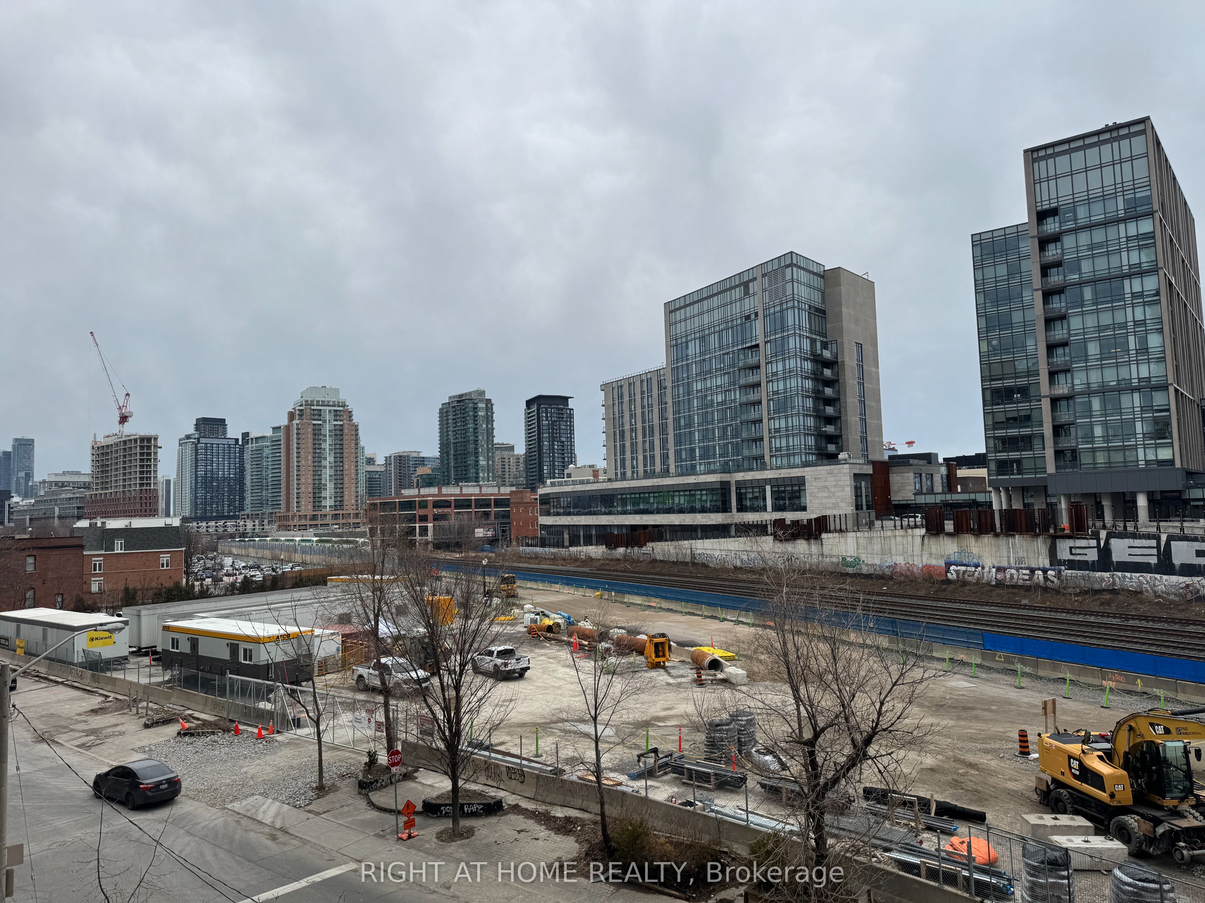 36 Lisgar Street 321