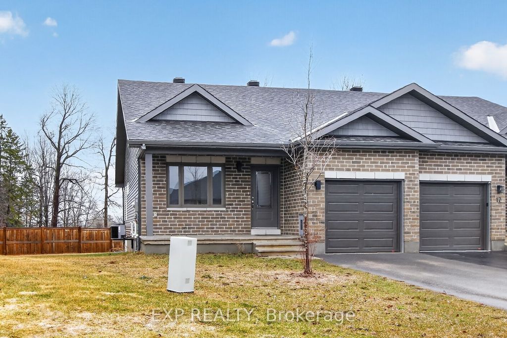 Photo of 15 Seabert Drive, Arnprior, ON K7S 0H9 (MLS # X13010672)