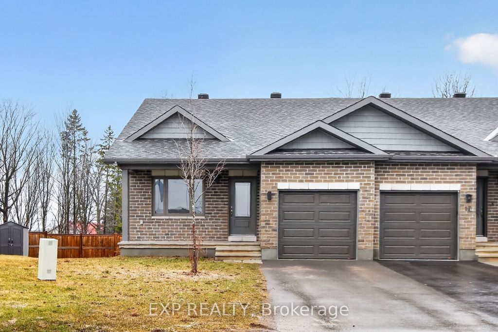 Photo of 15 Seabert Drive, Arnprior, ON K7S 0H9 (MLS # X13010672)