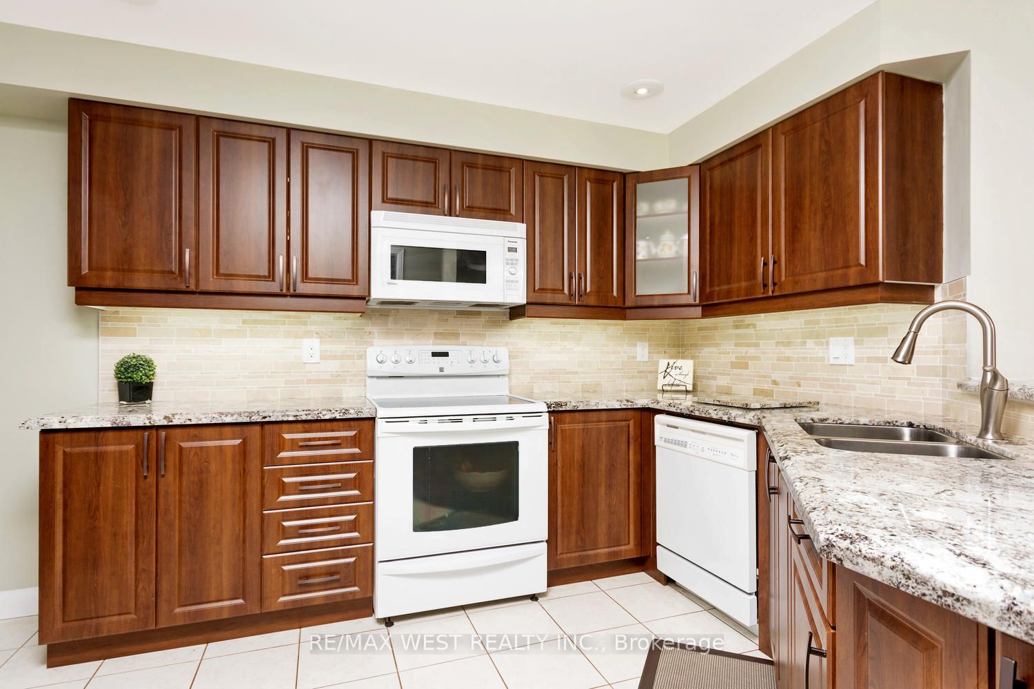 66 Manley Lane 1
