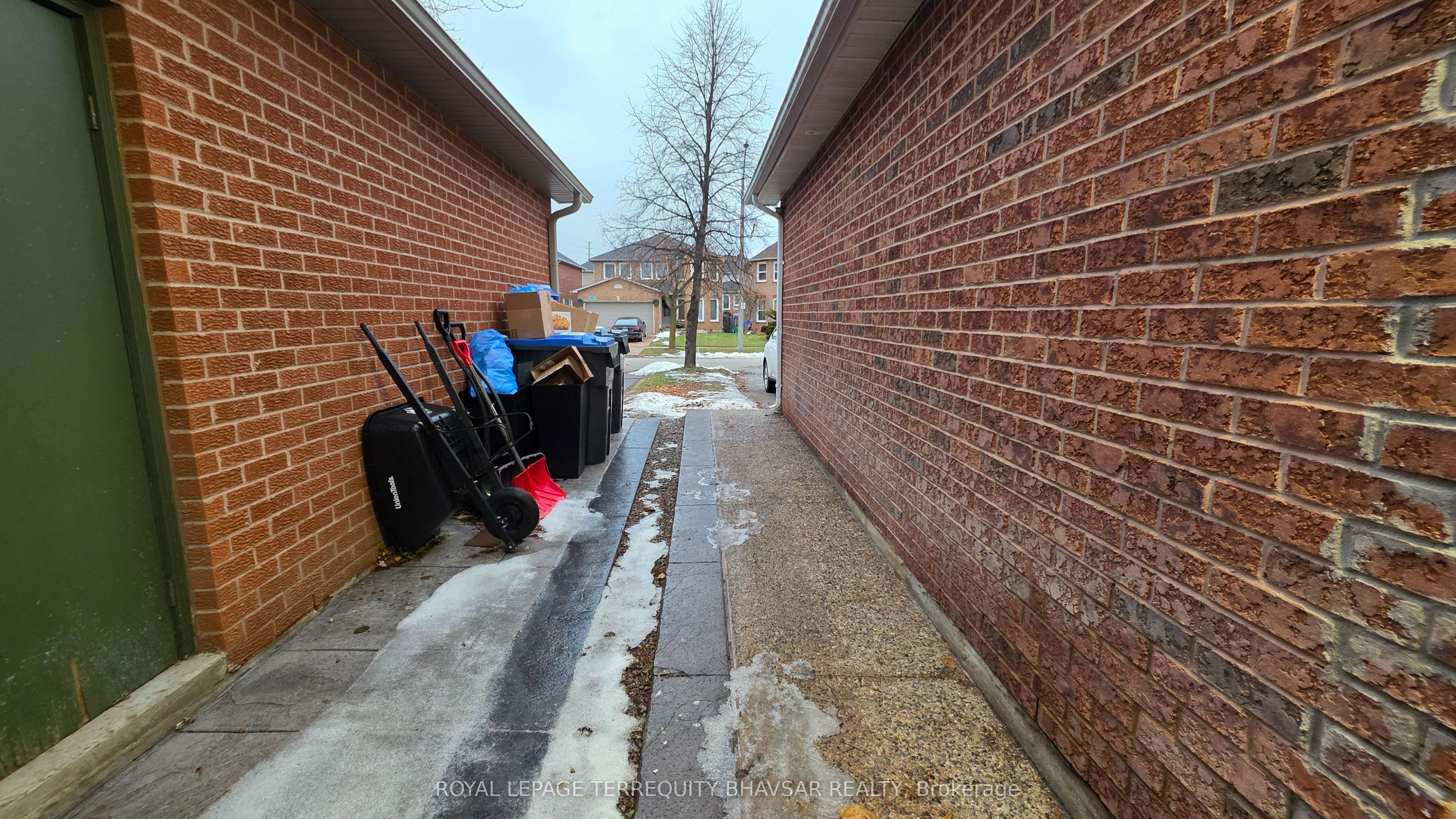 3811 Althorpe Circle Basement