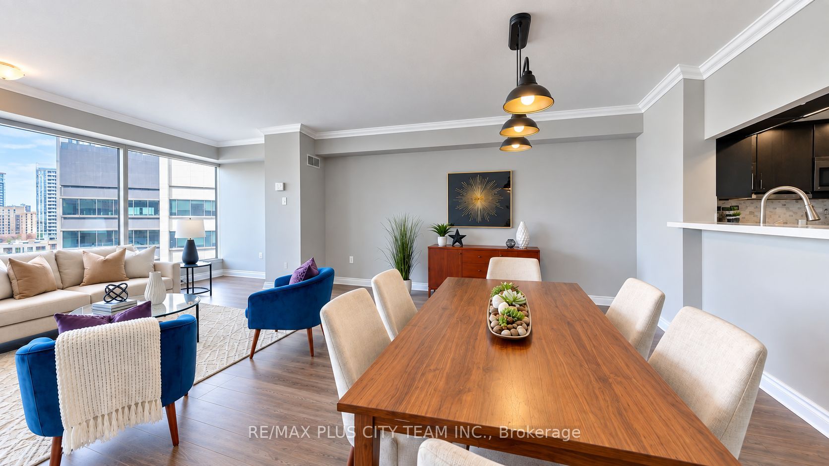 33 University Avenue 2506