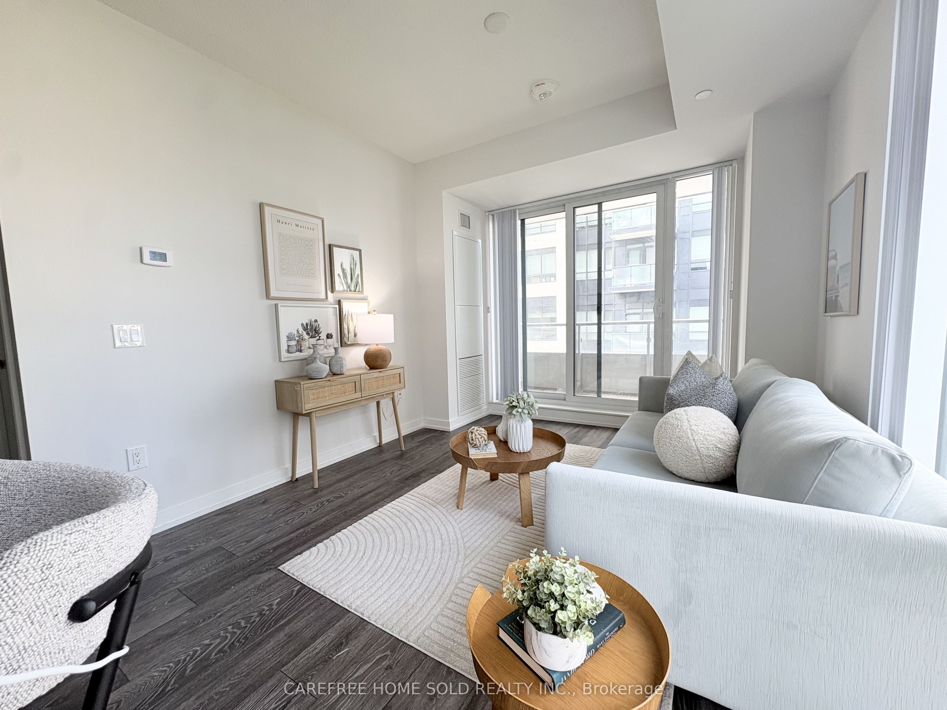 225 Sumach Street 711