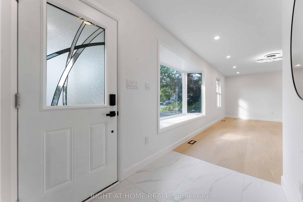 Photo of 2700 PRISCILLA Street, Britannia - Lincoln Heights and Area, ON K2B 7E2 (MLS # X12745712)