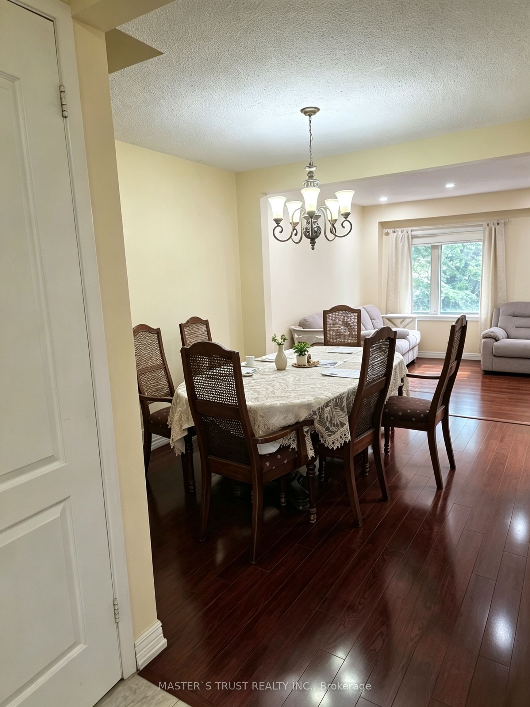 22 O'Halloran Crescent