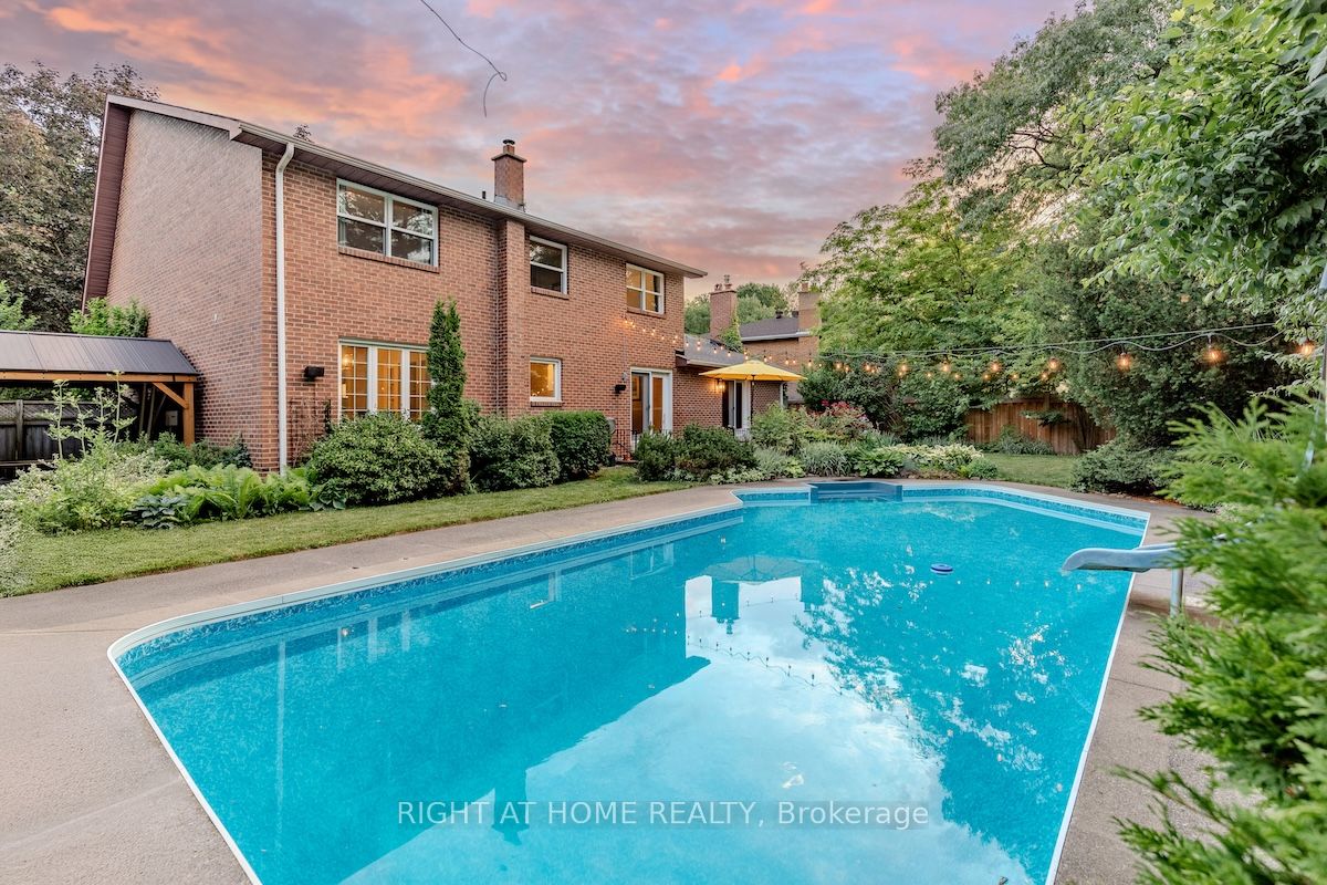 1456 Ballyclare Drive