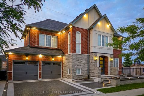 102 Monkton Circle Brampton ON L6Y 5Z5