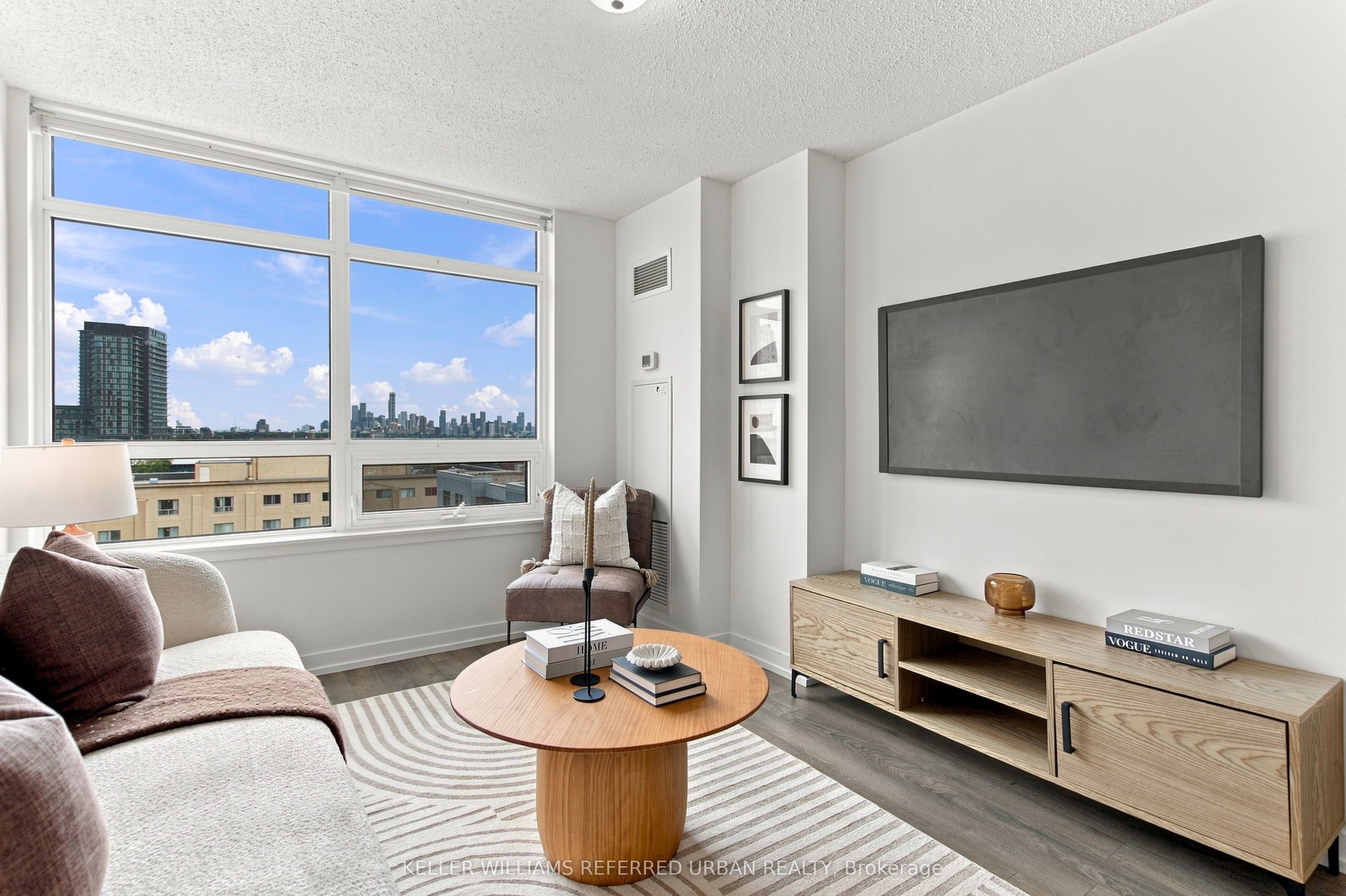 816 Lansdowne Avenue 1014