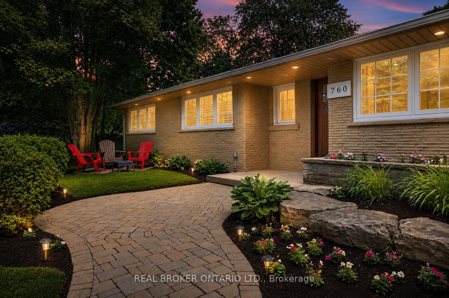 760 Kingsway Drive