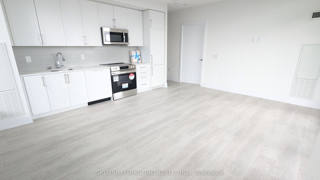 Photo of 2450 Old Bronte Road #642, Oakville, ON L6M 5P6 (MLS # W13218494)