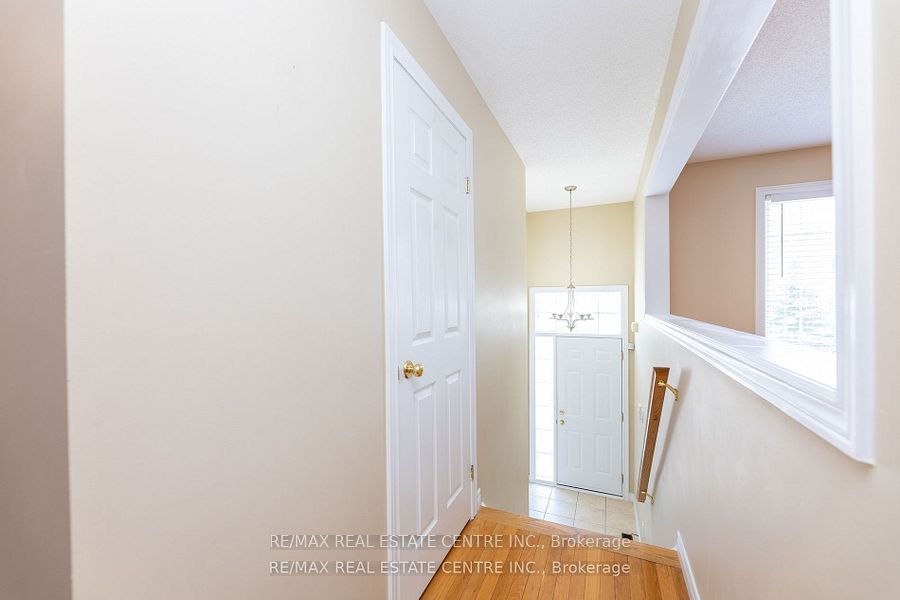 2280 Baronwood Drive 14