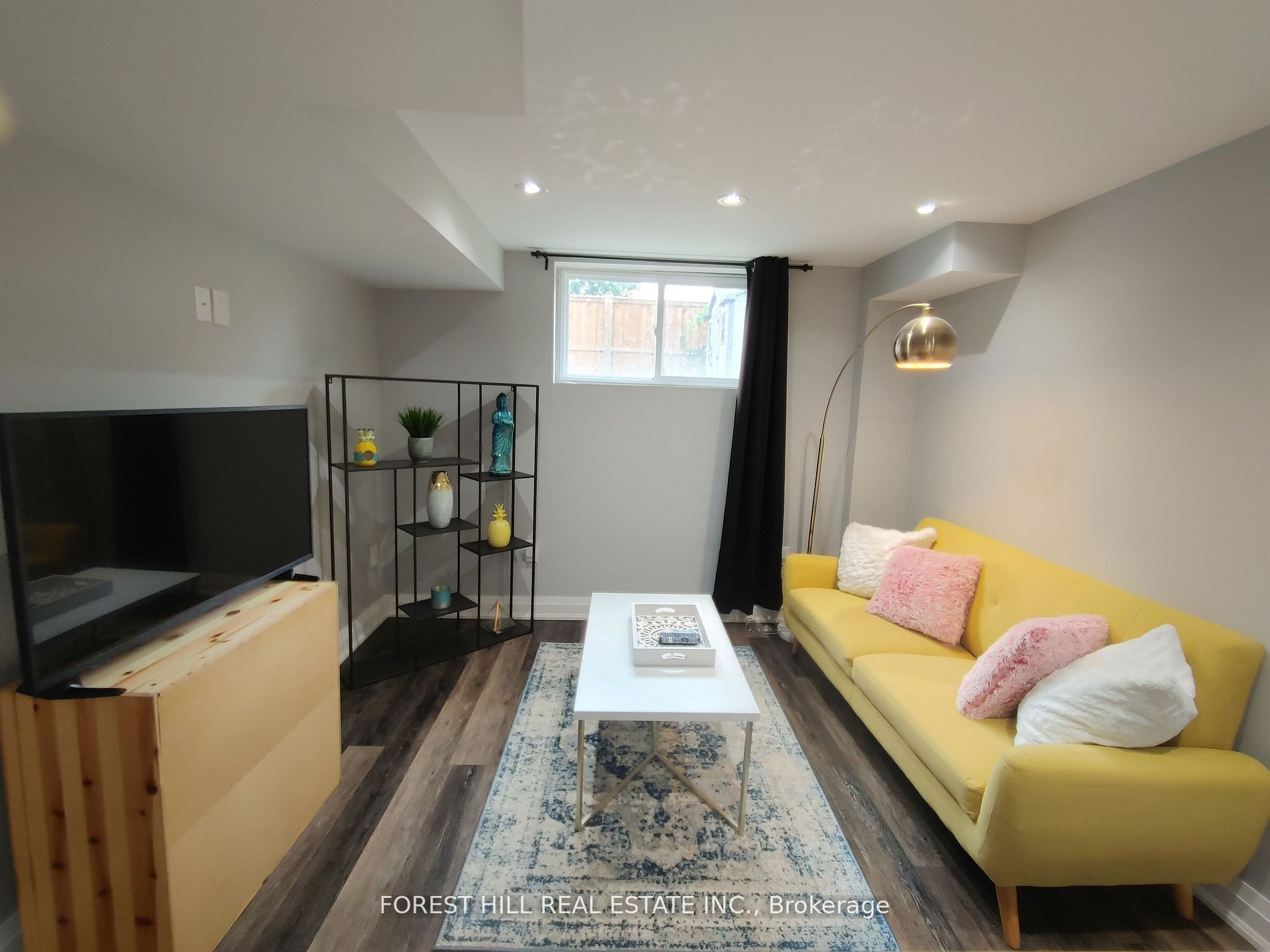 181 North Service Road E L-2