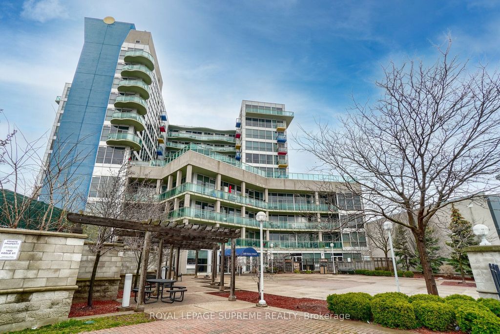 Photo of 1600 Keele Street #605, Toronto, ON M6N 5J1 (MLS # W13056564)