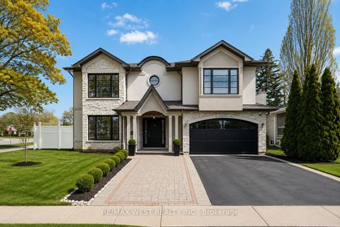 35 Conifer Drive Toronto ON M9C 1X3