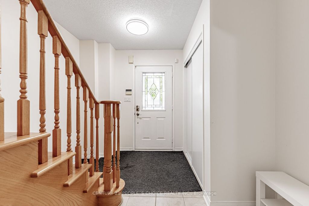 Photo of 27 West Dean Park Drive #5, Toronto, ON M9B 2R5 (MLS # W12399297)