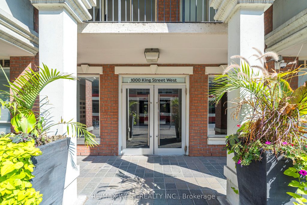 Photo of 1000 King Street W #209, Toronto, ON M6K 3N1 (MLS # C12425503)