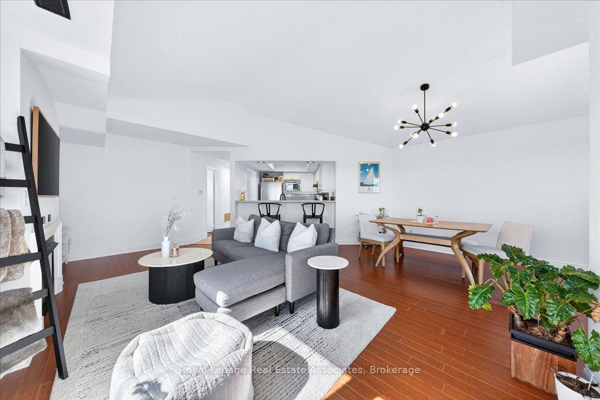 75 Bristol Road E 191