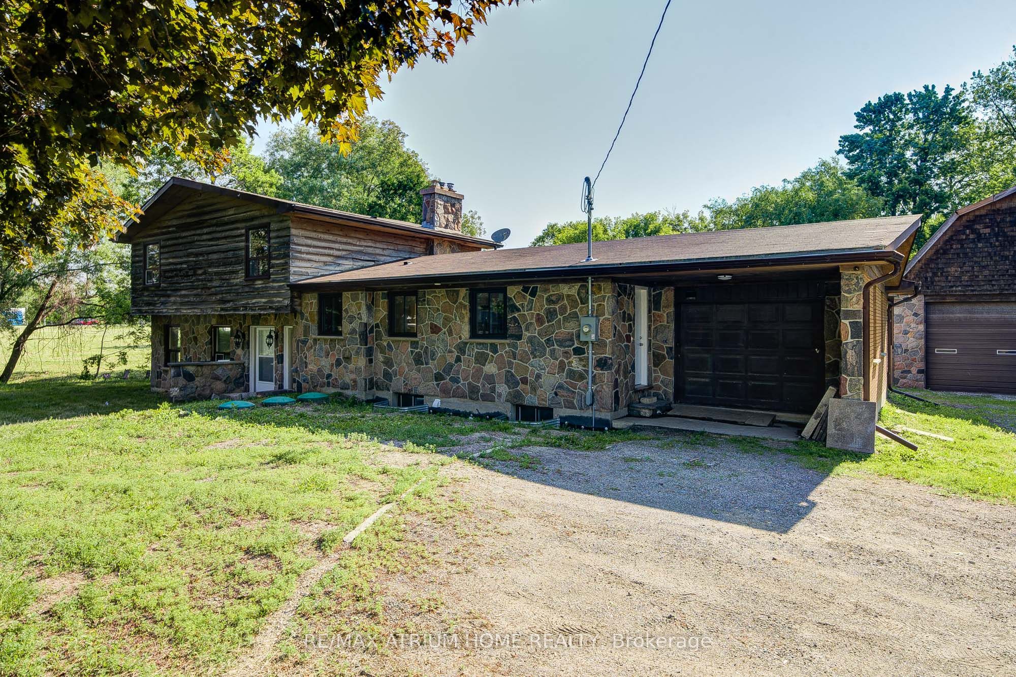 9963 Woodbine Avenue Half Main & Upper