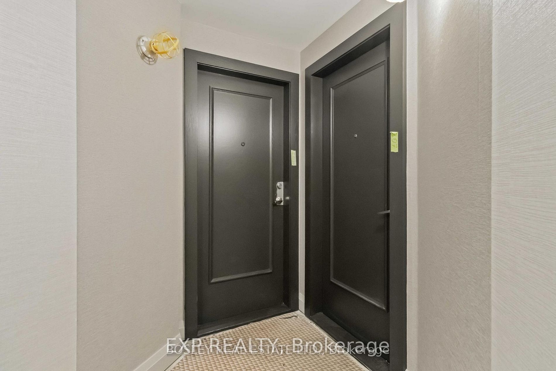 7250 Yonge Street 206