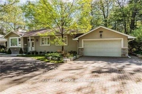 1588 Truscott Drive Mississauga ON L5J 1Z4