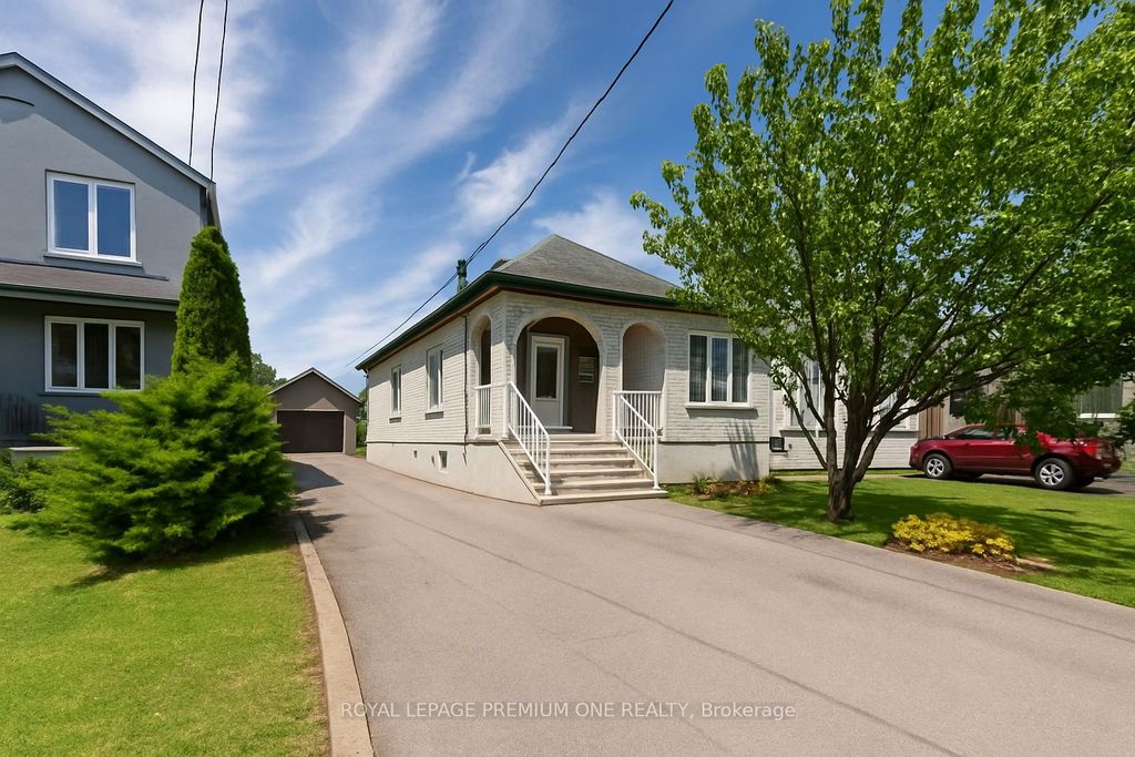 Photo of 130 Jay Street, Toronto, ON M6L 2M2 (MLS # W12415058)
