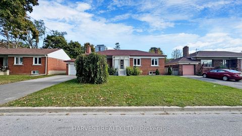 Photo of 47 Commons Drive, Toronto, ON M1T 1E3 (MLS # E12581342)