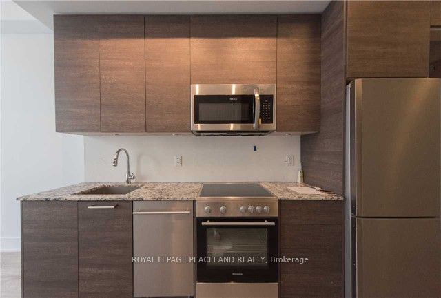28 Wellesley Street E 3604