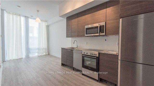 28 Wellesley Street E 3604