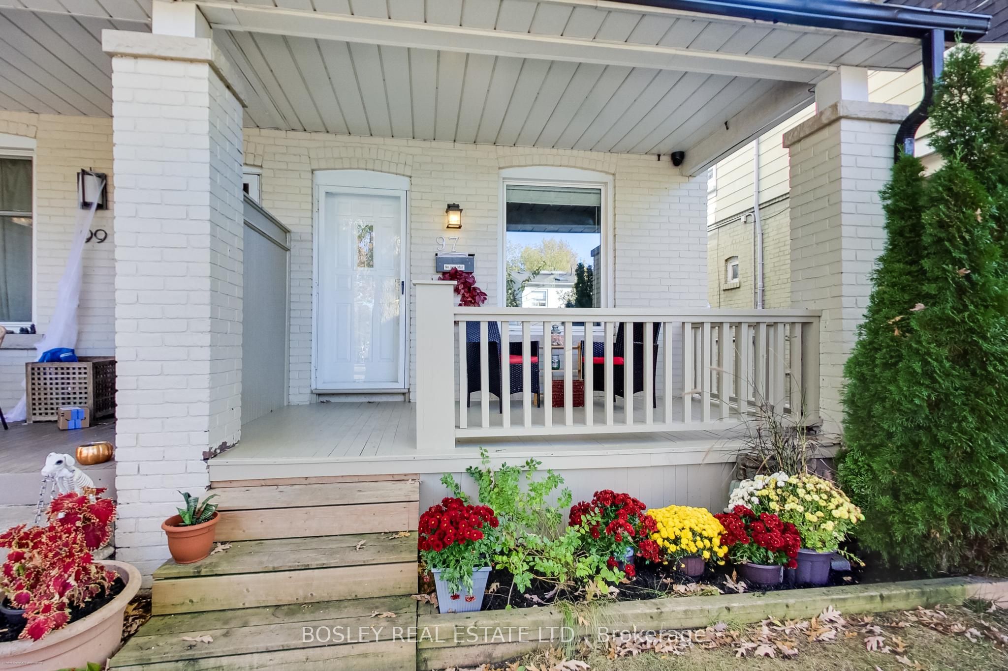 97 Oakcrest Avenue