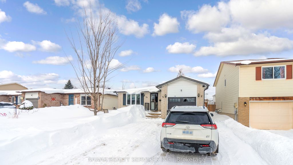 Photo of 46 HICKLING Trail, Barrie, ON L4M 5S4 (MLS # S12745638)