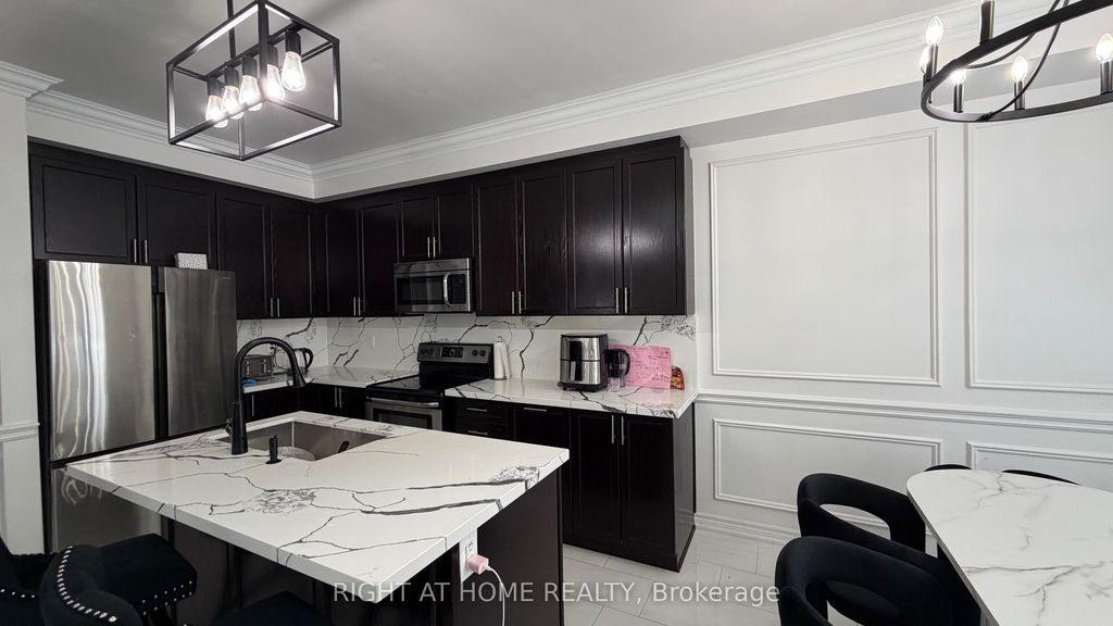 Photo of 71 Betony Drive, Richmond Hill, ON L4E 0V6 (MLS # N12857734)