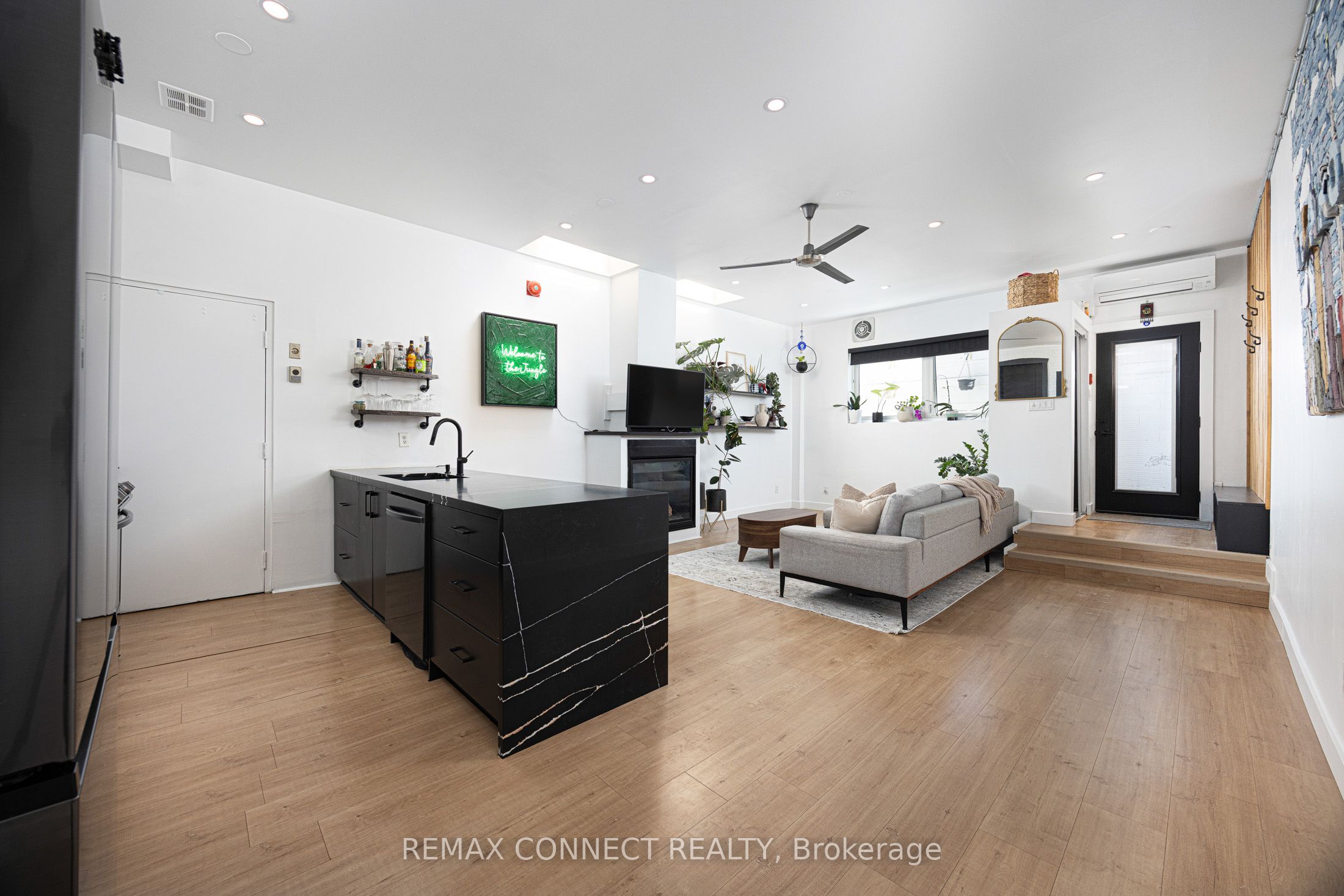 99 Coleman Avenue 106