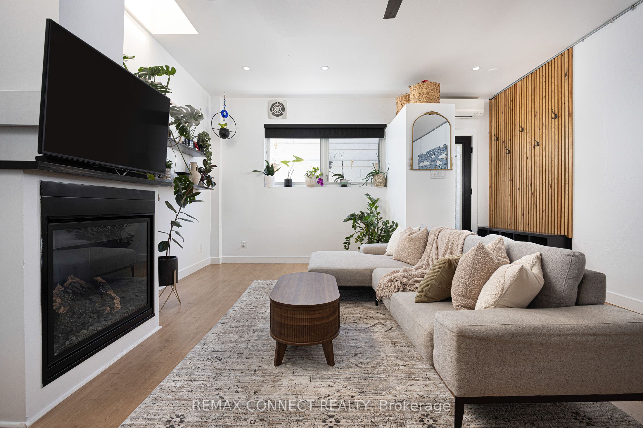 99 Coleman Avenue 106