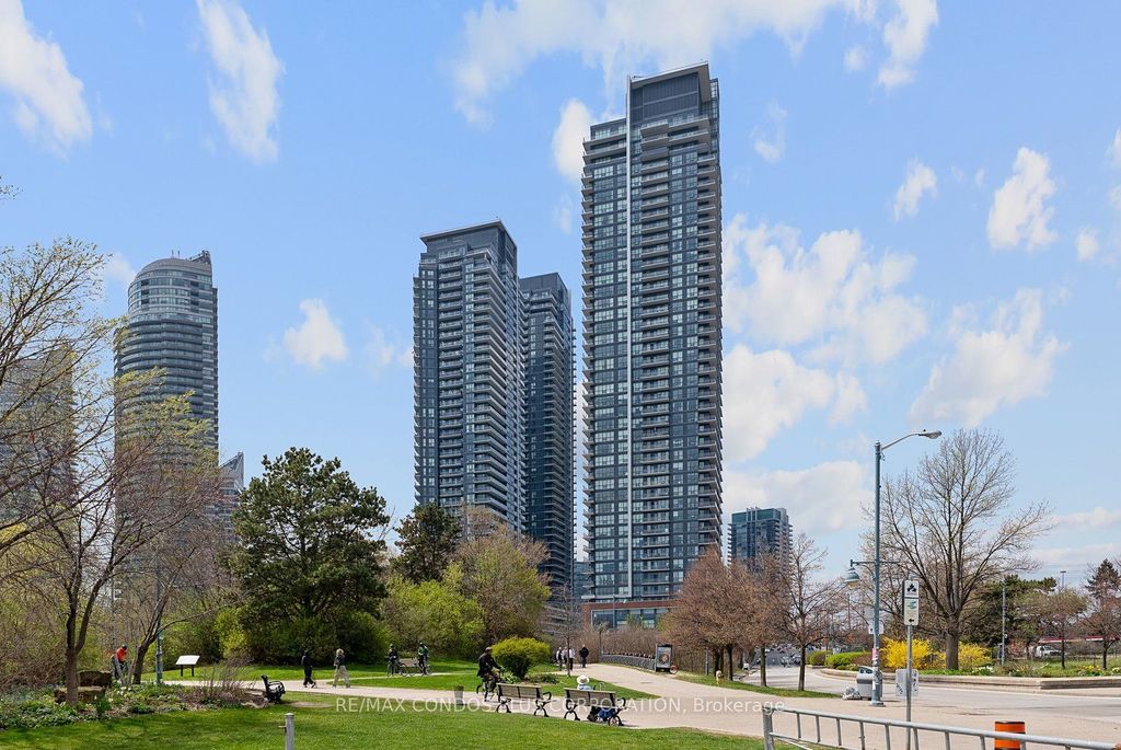 Photo of 2212 Lakeshore Boulevard W #3206, Toronto, ON M8V 0C2 (MLS # W13114348)