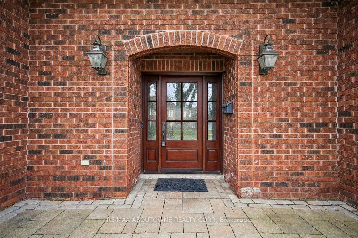 1494 The Links Drive