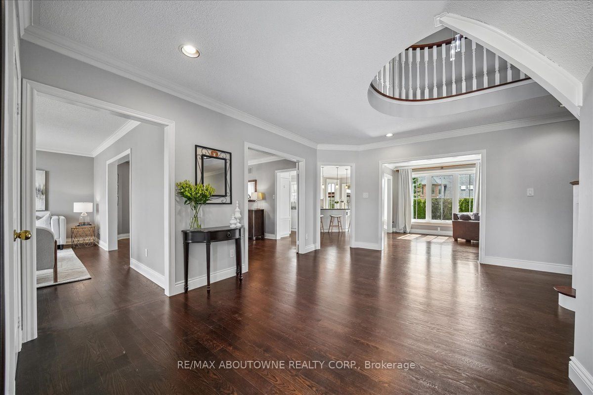 1494 The Links Drive