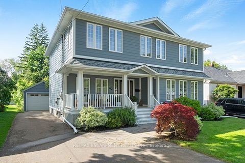 92 Wanita Road Mississauga ON L5G 1B8