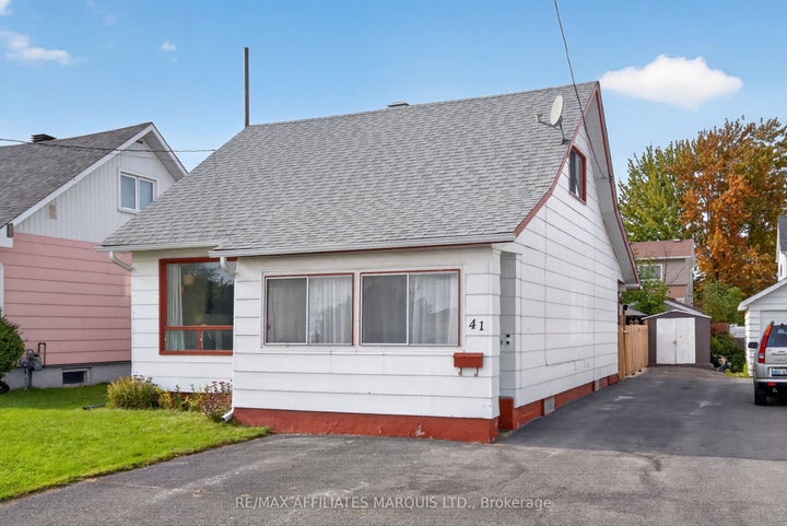 Photo 1 of 39 — 41 Eleventh Street E, Cornwall, ON K6H 2Y3