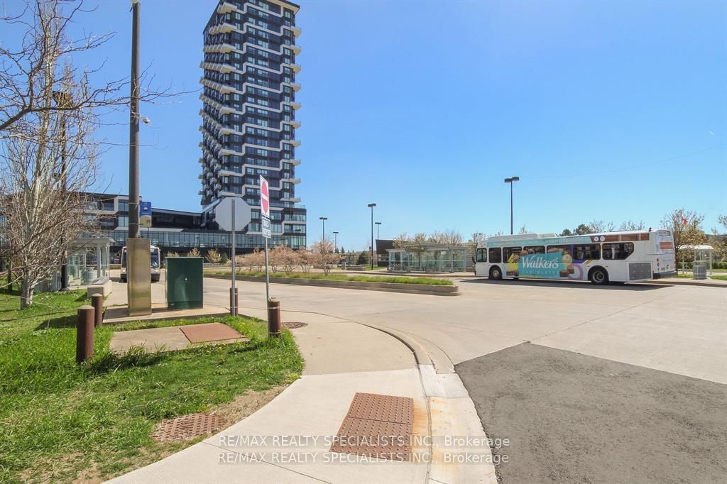 Photo of 2489 Taunton Road #1417, Oakville, ON L6H 3R9 (MLS # W12857526)
