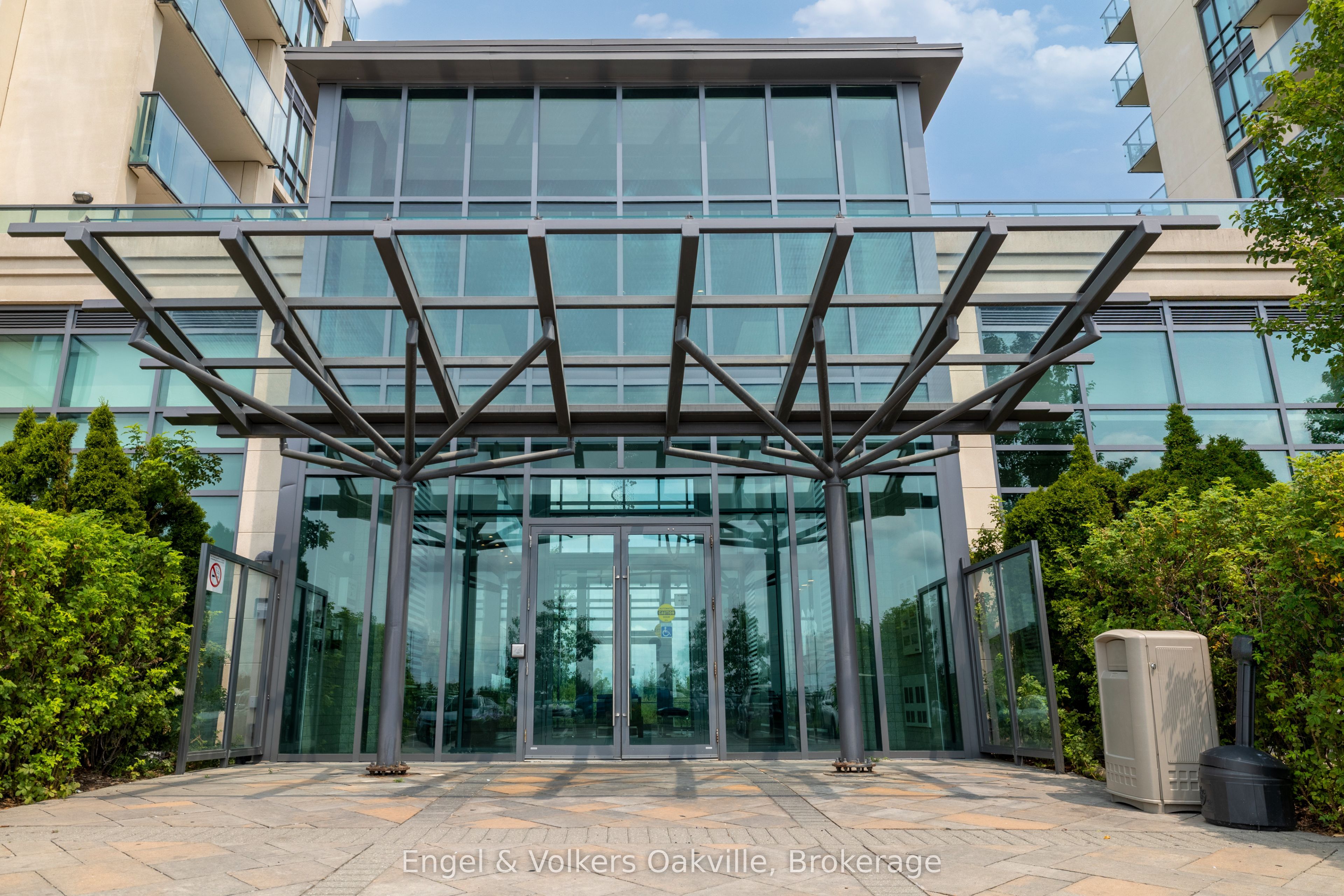 55 Yorkland Boulevard 1204