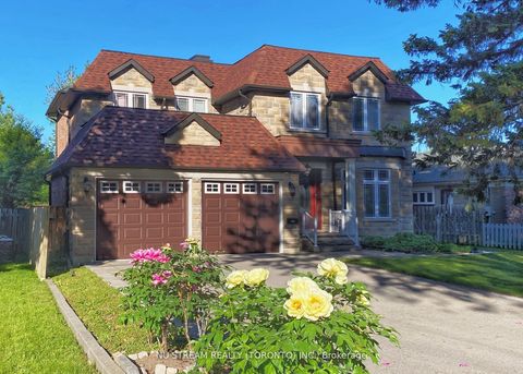 Photo of 3 Lawndale Road, Toronto, ON M1M 3R7 (MLS # E12461888)