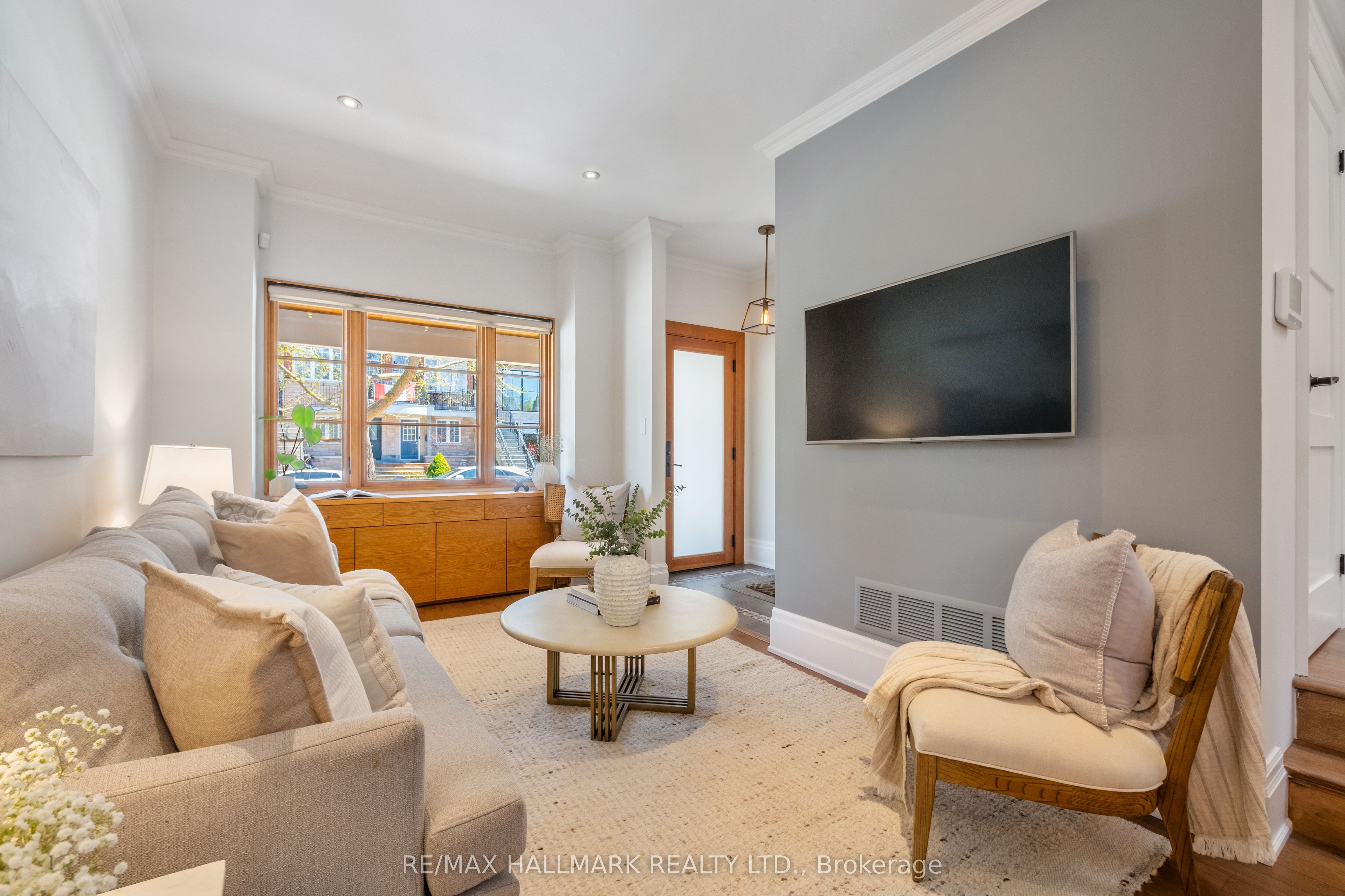 272 Kenilworth Avenue
