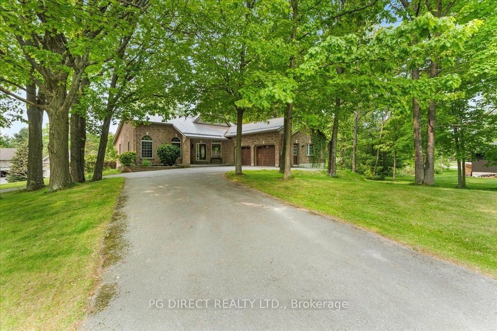 Photo of 10 Fraserglen Court, Quinte West, ON K8V 5P4 (MLS # X12627328)