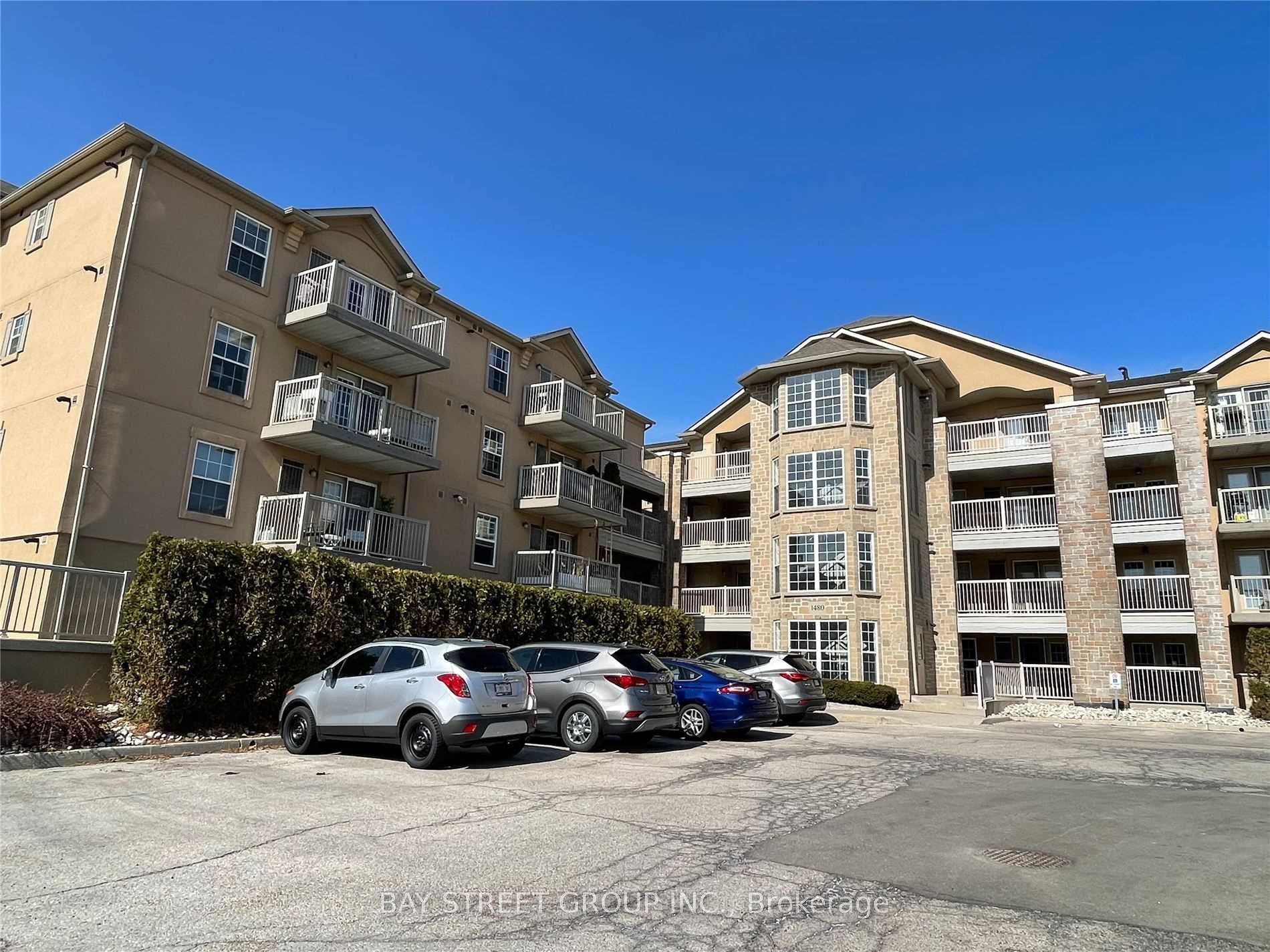 1480 Bishops Gate 216