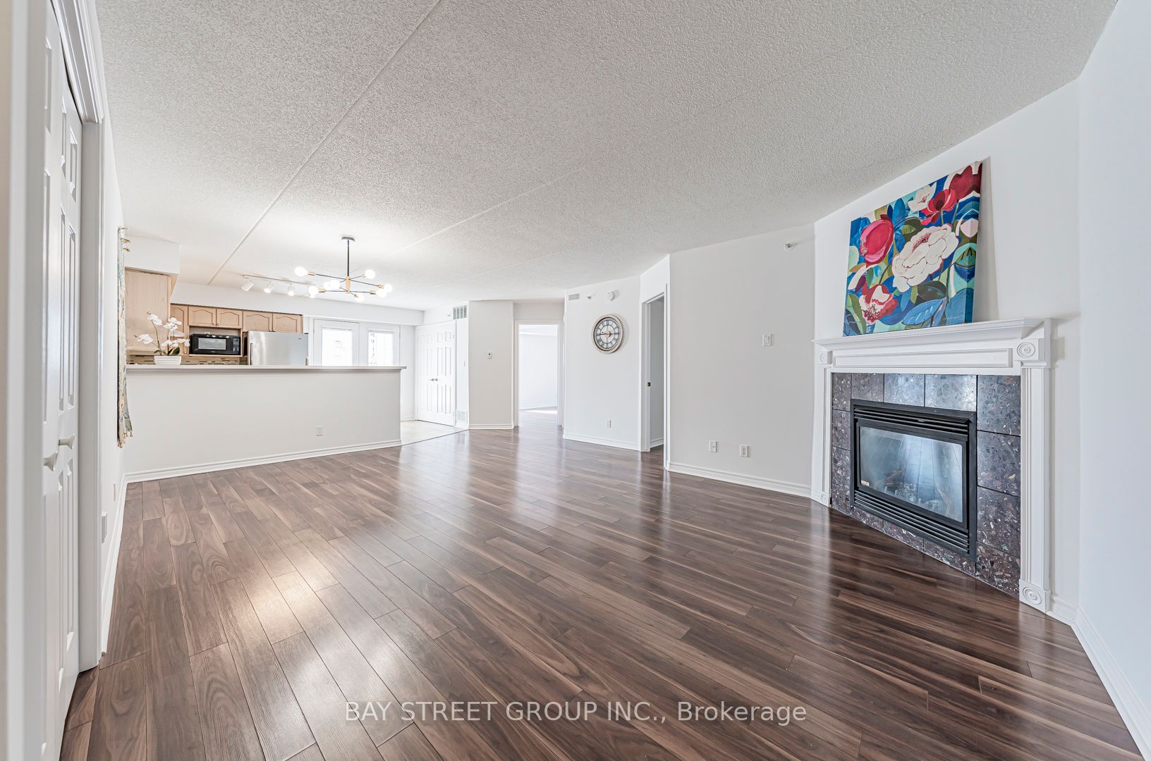 1480 Bishops Gate 216