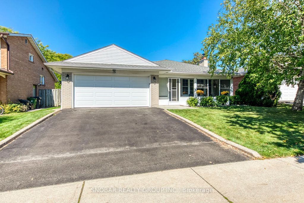 Photo of 19 Deanewood Crescent, Toronto, ON M9B 3A9 (MLS # W12412672)