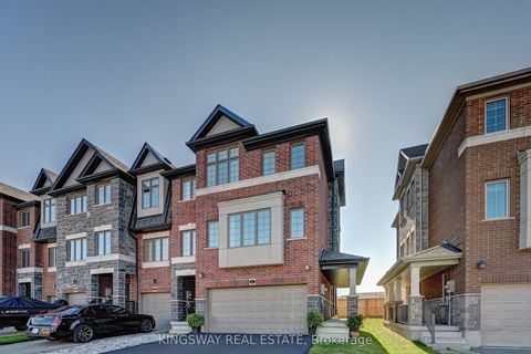 Photo of 86 Monarch Woods Drive, Kitchener, ON N2P 2Y9 (MLS # X12470850)
